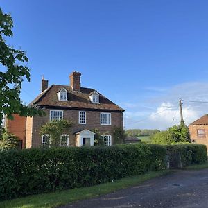 Little Park Farm Queen Anne Farmhouse & Apartments